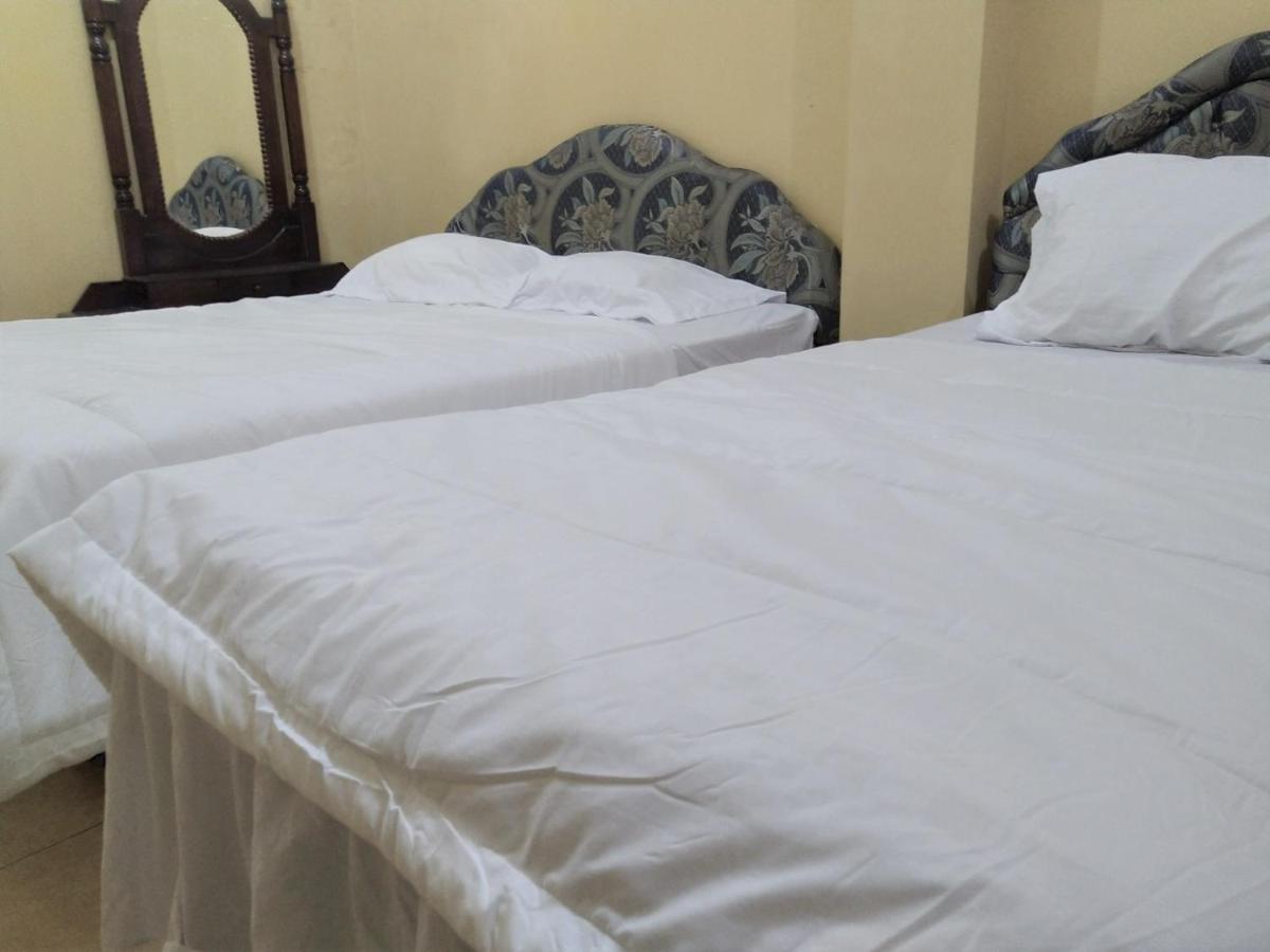 Hotel Pekalongan Syariah Mitra Reddoorz Buitenkant foto